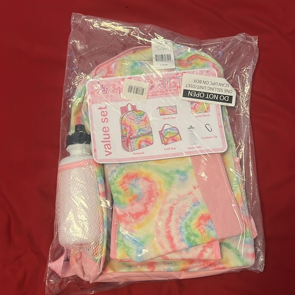 Kids 6 piece tie dye backpack set - Picture 2 of 5